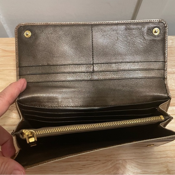 Prada Milano Wallet - Picture 14 of 15